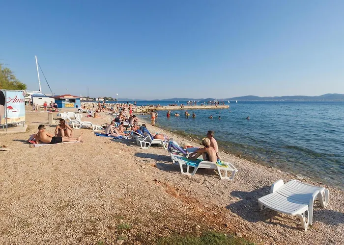 2 Bedroom Beautiful In Apartment Zadar