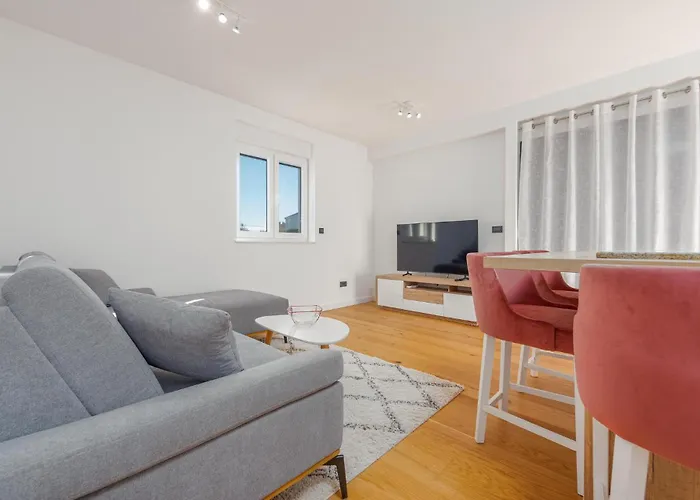 2 Bedroom Beautiful In